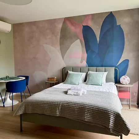 The Krochmalna Botanical Suite, Unique Design & View Apartamento