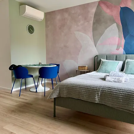 The Krochmalna Botanical Suite, Unique Design & View Apartamento