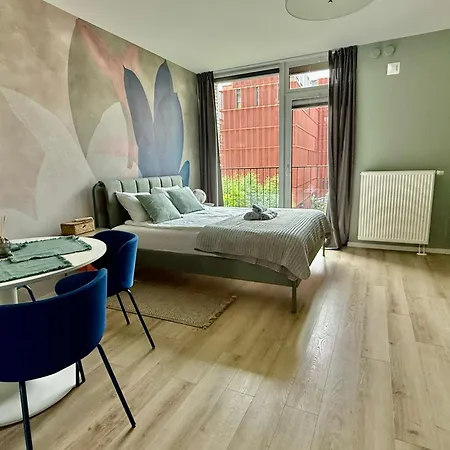 The Krochmalna Botanical Suite, Unique Design & View Apartamento